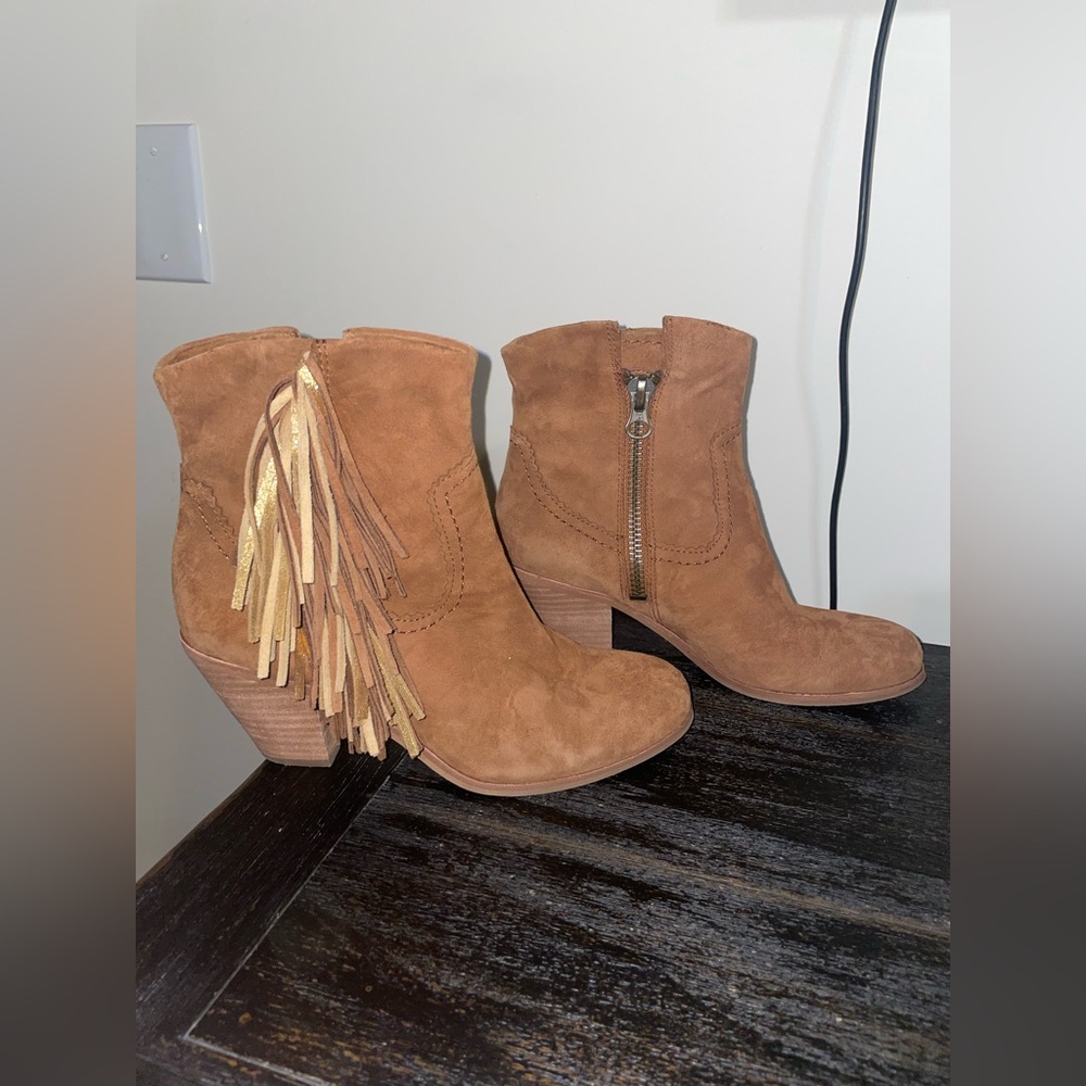 Sam Edelman Suede Camel Boots w/Fringe